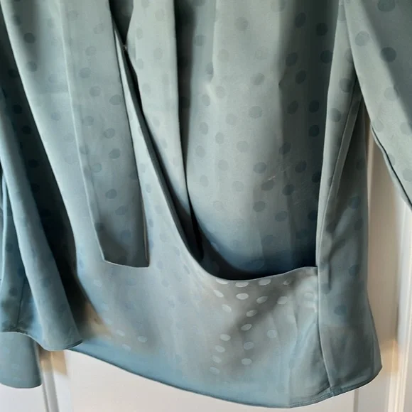 NWT Favorite Daughter The Joan Neck Tie Blouse Jacquard BLUE L - Picture 9 of 15